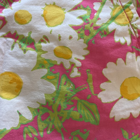 Lilly Pulitzer Resort Fit Shorts - Picture 3 of 5